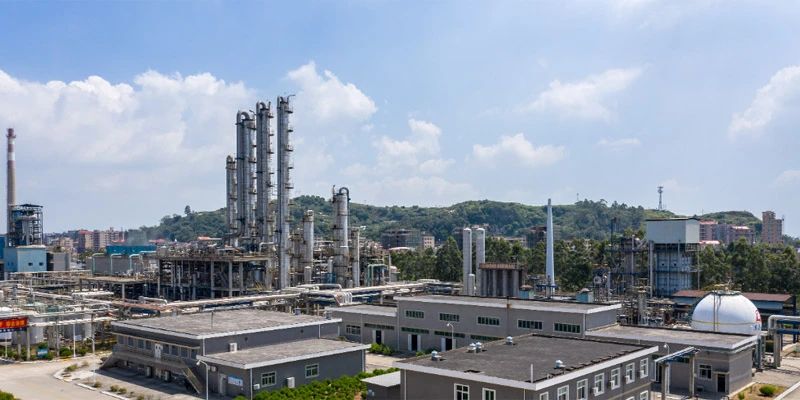 1704267950196213.jpg 化工工厂